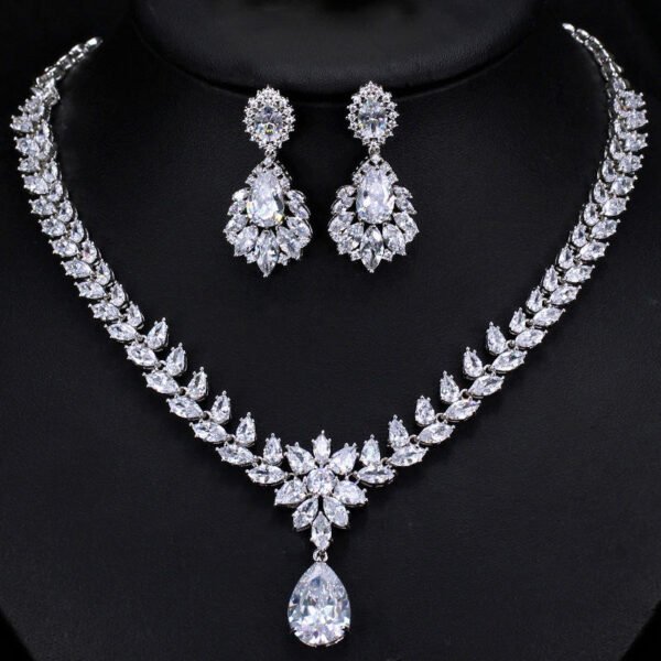 Luxury Water Drop Big Earrings Necklace Bridal Fine Jewelry Set Sparkling Cubic Zirconia Fashion Jewelry Sets