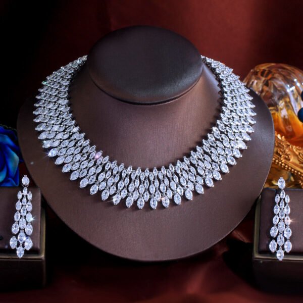 Luxury Chunky Full Cubic Zirconia Paved Dinner Party Bridal Wedding Choker Big Necklace and Earrings CZ Jewelry Sets for Women