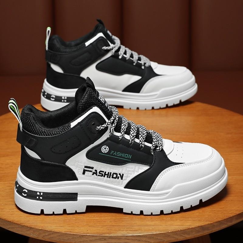700-1 Men Sneakers – 700 - Image 1