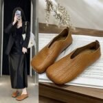 Women's Vintage Soft Leather Flat Shoes - Image 2