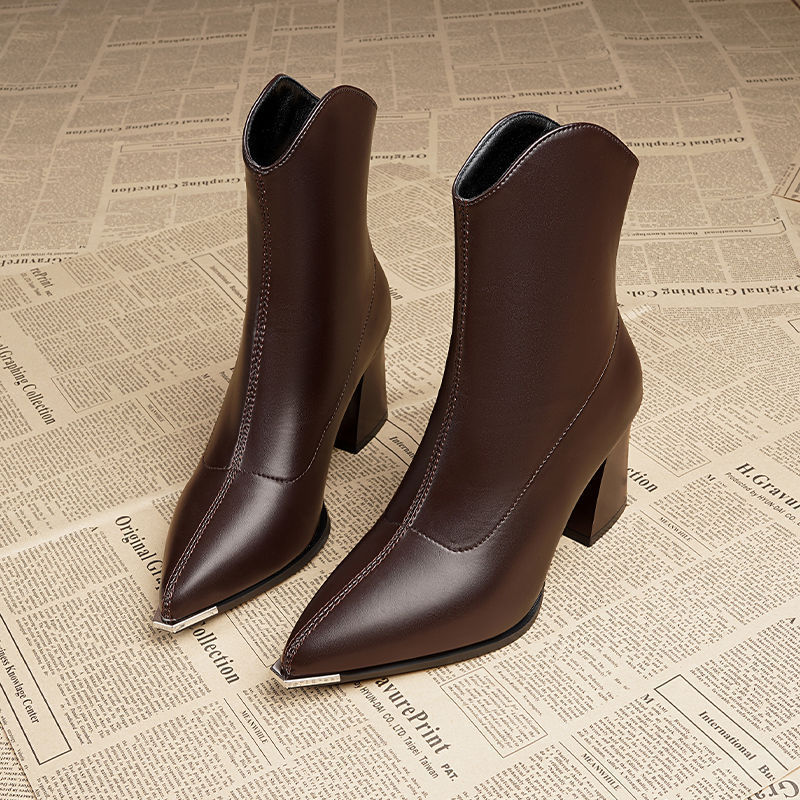 O1CN01Dlwcmn1yZeMDMplTy_2220360336593-0-cib.jpg Luxury Versatile Slim Pointed Toe Chunky Heel Short Boots for Women, Autumn/Winter High Heels, French Style Ankle Boots for Petite Women - Image 1