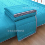 Peacock Blue 01 / 200x220 Cm (King) Machine Washable
