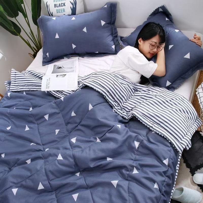 O1CN01IlgOCD1fgzxdDQGOd_2218105064037-0-cib.jpg Summer Quilt, Machine Washable, Thin Blanket, Comfortable and Breathable, Single/Double/Queen Sizes - Image 1