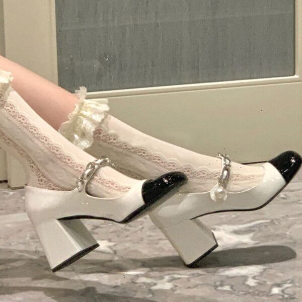 Color / Model: White 7cm / Size: 35