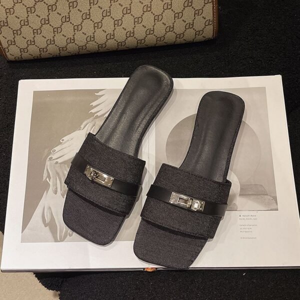 Color: Black / Size: 36