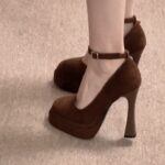 Brown Suede / 40