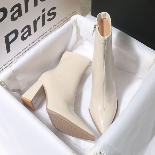 Color / Model: Beige Glossy / Size: 35