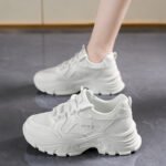 DY803 White / 40