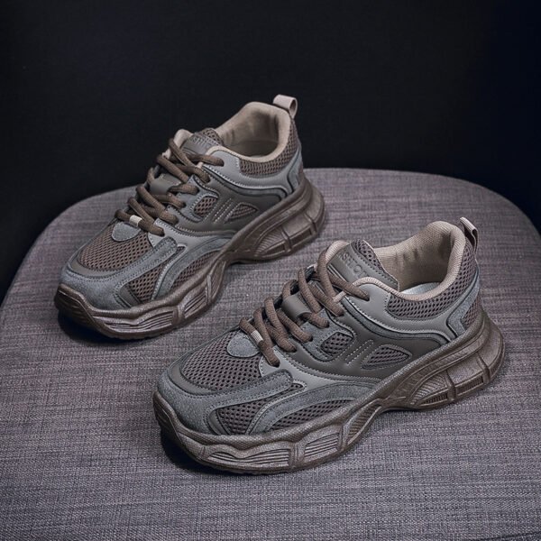 Color: 105 Gray / Size: 35