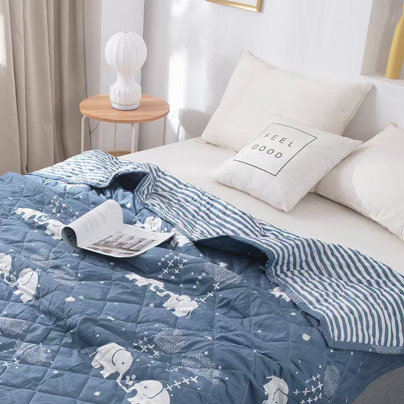 O1CN01QGGO6i1fgzxP9pU8M_2218105064037-0-cib.jpg Ins Style Summer Quilt, Soft Nap Blanket, Air Conditioning Quilt, Lightweight, Dorm Single Bed, Machine Washable - Image 1