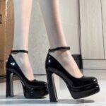 European Style Ladies Chunky Heel Pumps 2025 Spring Autumn Patent Leather Platform Strap Shallow Mouth Ultra High Heels - Image 3
