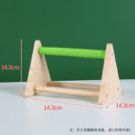 Triangular Bird Stand / No Specification