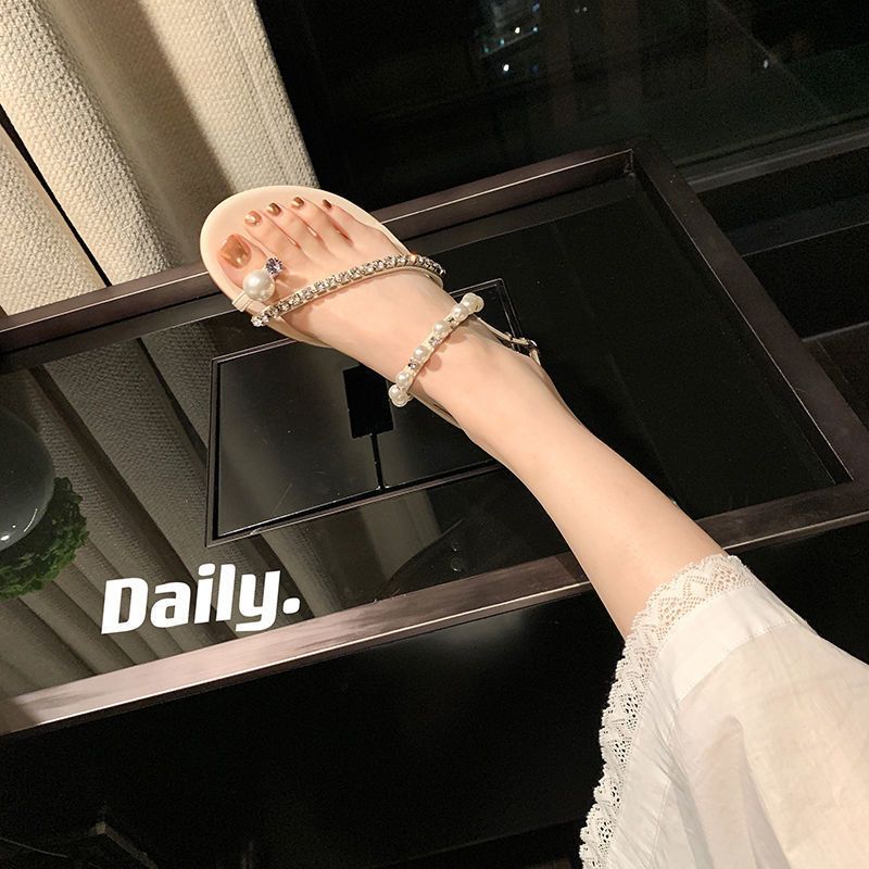 O1CN01qCsdwK1PpfVI0odSd_2217213631890-0-cib.jpg Korean Style Flat Sandals with Rhinestones for Women - Image 1