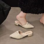Anti-Slip Wear-Resistant Pearl Chunky Heel Half Slippers Women's Pointed Toe Covered Toe Slippers Gentle Style 2026 Summer - Image 5