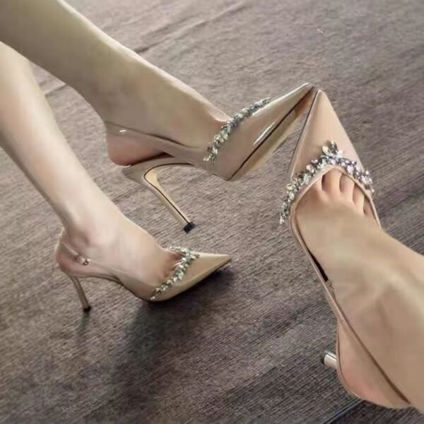 Color / Model: Apricot Glossy 6cm / Size: 34
