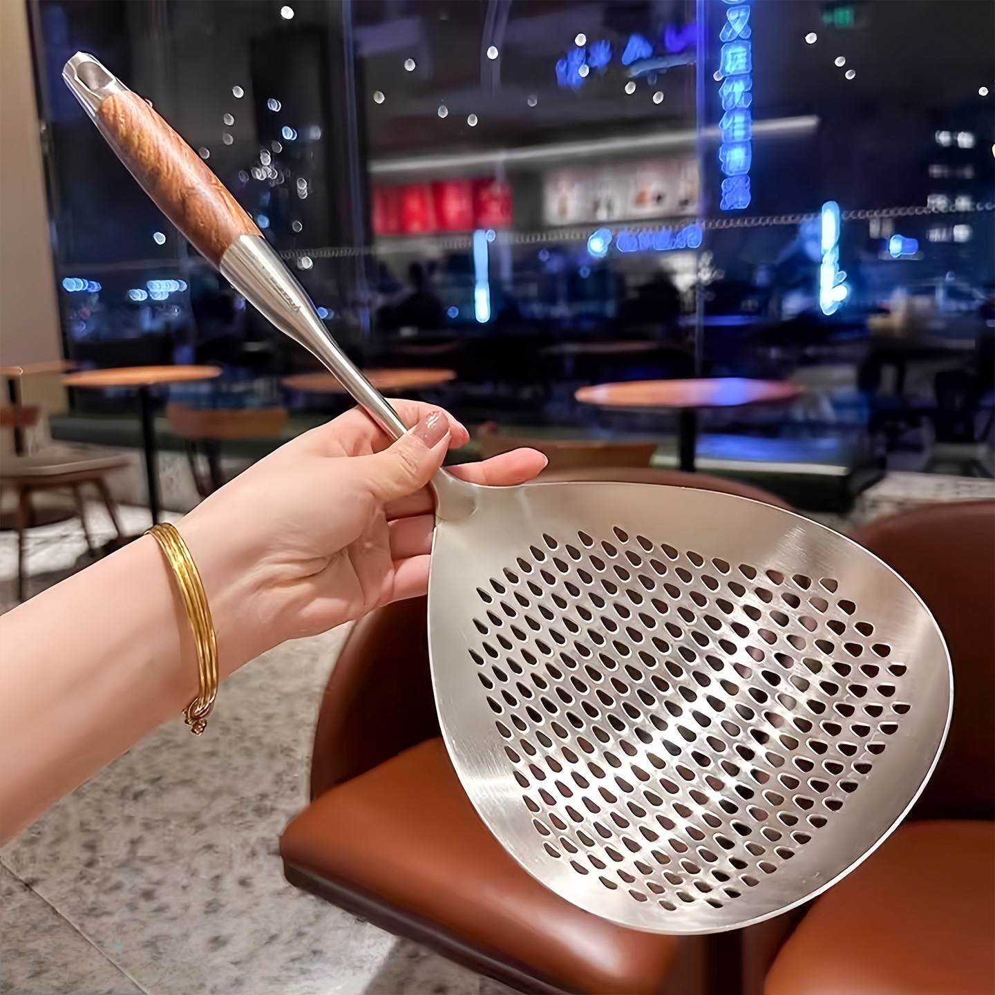 O1CN01wmo07F1VVsEOVdGfX_2217946392659-0-cib.jpg Food-grade thickened stainless steel large strainer - Image 1