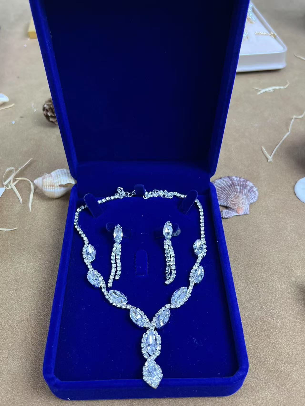 SKN986-01 Luxury Necklace and Earrings Set Z630 - Image 1