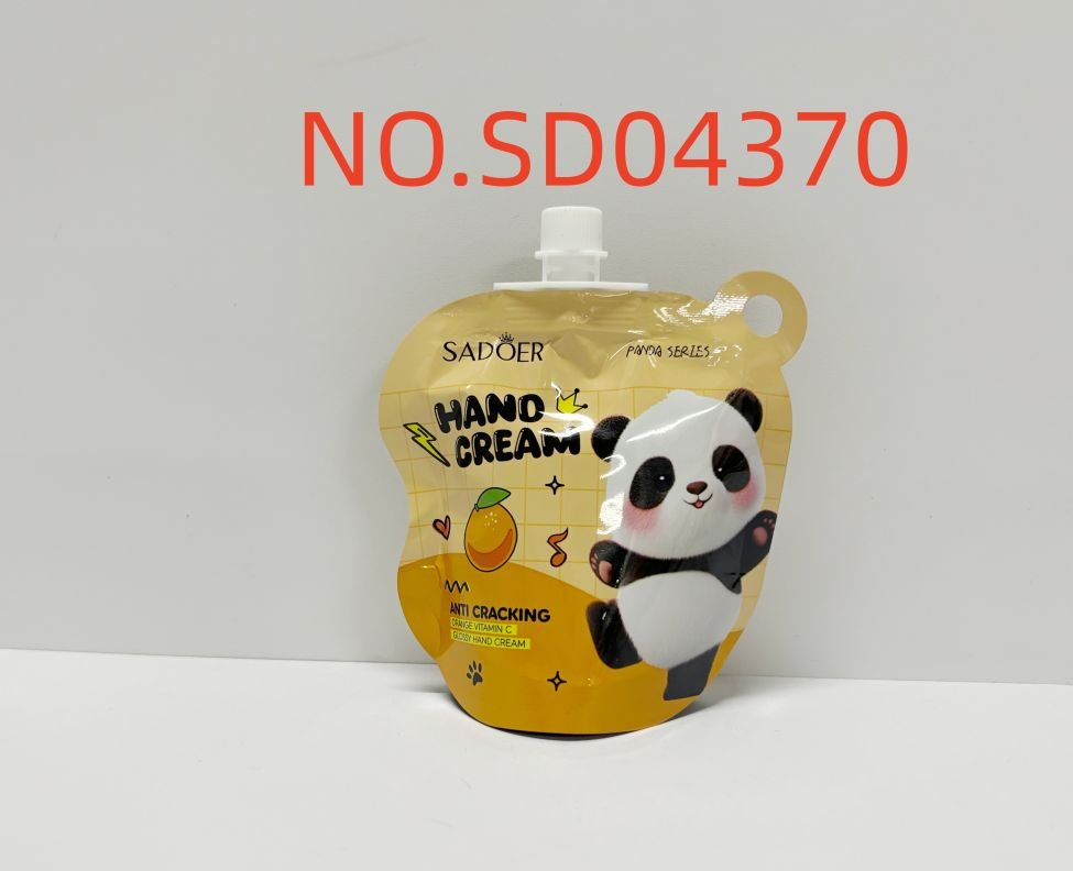 HB3969-sadoer-orange-vitamin-c-brightening-hand-cream-panda-foreign-version-3.jpeg SADOER Orange Vitamin C Brightening Hand Cream (Panda) 30g - Image 1