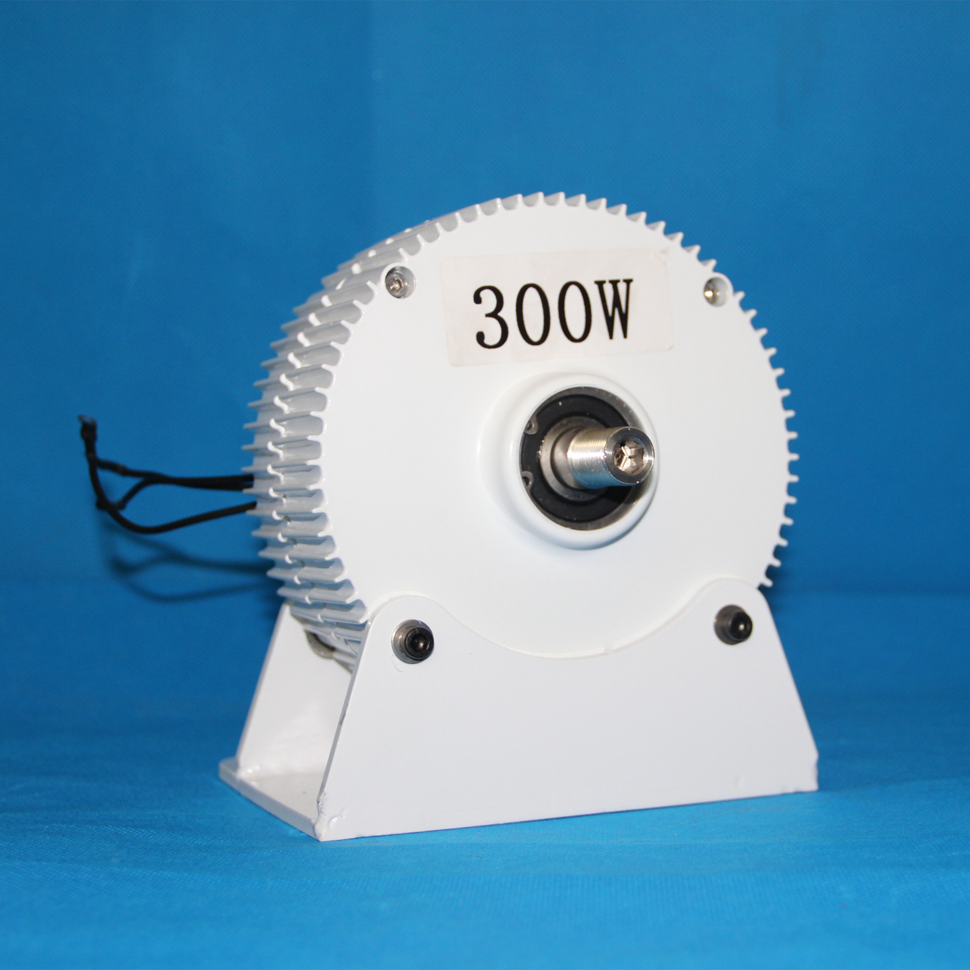 O1CN0130uA2z28wgH1TvNn3_3361827997-0-cib.jpg 300W Three-Phase AC Permanent Magnet Generator - Image 1