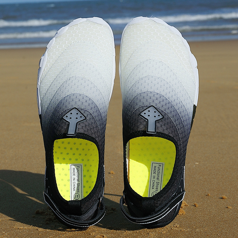 O1CN01JtsPm61uwJVHgKxrv_2220691246101-0-cib.jpg Women's Quick-Dry Water Shoes - Swimming & Yoga - Image 1