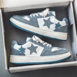 Blue / 44