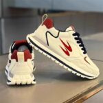 Red / 44