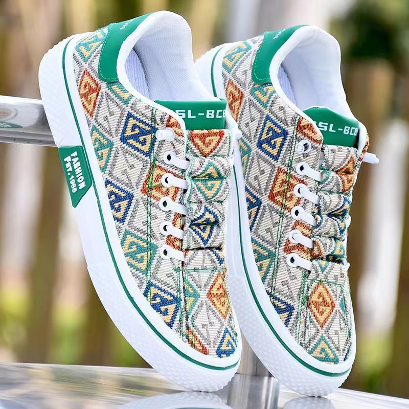 O1CN012xlv1O1JfhIn7ATBz_3900301056-0-cib.jpg Old Beijing Canvas Casual Sneakers - Image 1