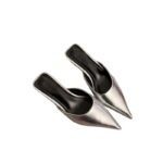 Plus Size Pointed Toe Low Heel Sandals - Image 5