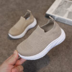 Kids' Breathable Mesh Slip-On Shoes – Unisex Casual Sneakers for Spring and Autumn - Image 8