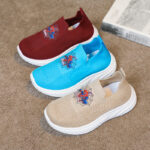 Kids Breathable Mesh Slip-On Shoes – Unisex Casual Sneakers for Spring and Autumn - Image 3