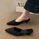 Plus Size Pointed Toe Low Heel Sandals - Image 3