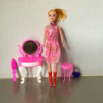 Doll Dresser and Makeup Table Playset - Image 2