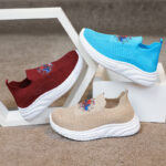 Kids Breathable Mesh Slip-On Shoes – Unisex Casual Sneakers for Spring and Autumn - Image 2