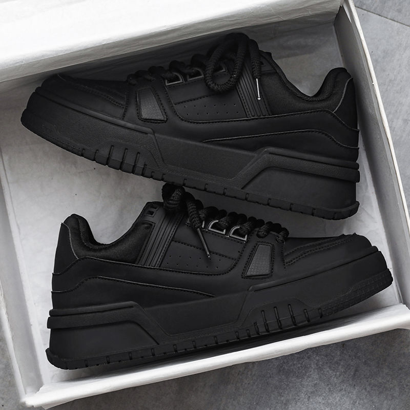 O1CN01g8AxT41JfhBm6AOAc_3900301056-0-cib.jpg Minimalist Low-Top Platform Skate Sneakers - Image 1