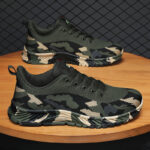Camouflage Flyknit Lace-Up Casual Sneakers - Image 2