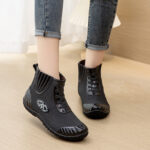 Women's Fleece-Lined Short Rain Boots - Image 4