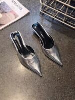 Plus Size Pointed Toe Low Heel Sandals - Image 7