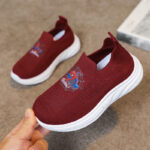 Kids Breathable Mesh Slip-On Shoes – Unisex Casual Sneakers for Spring and Autumn - Image 6
