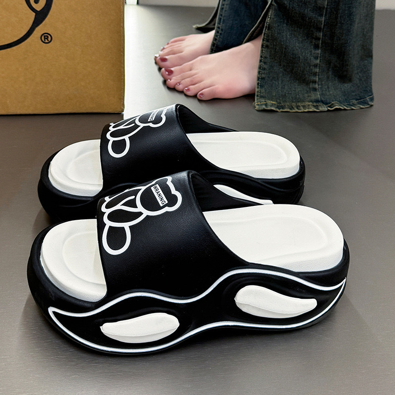 O1CN01zOSQr41SRnnyPpPF6_2215857002244-0-cib.jpg Cartoon Bear Non-Slip Home Slippers - Image 1